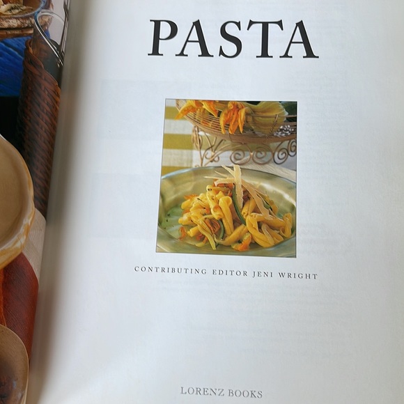 Jeni Wright
🍝 Pasta Cookbook - Picture 2 of 6